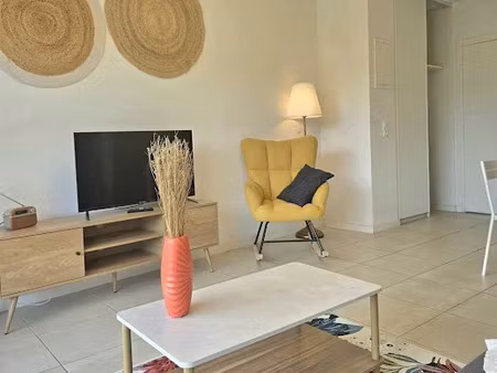 vente appartement 2 pièces 41 m² à saintes (17100)  145 000 €