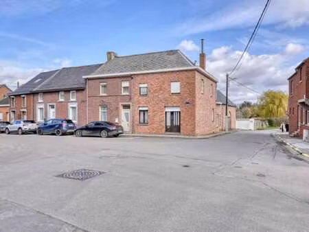 maison d'habitation  bâtiment rural et pâture