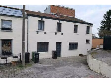 saint-nicolas - agréable maison unifamiliale 2 ch. + grenier