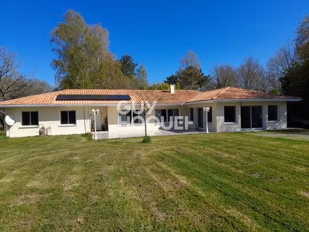 maison familiale d'env 220 m² – terrain arboré de plus de 4800 m²