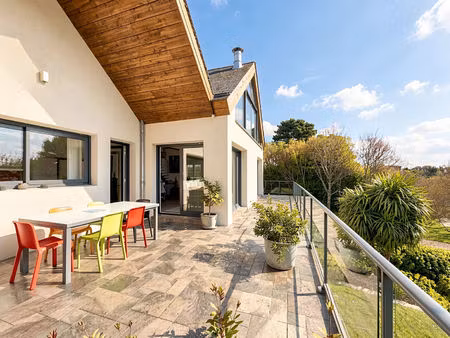 maison d'architecte de 290m²  5 chambres et vie de plain pied. résidence privée - saint ca