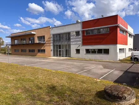 location bureau 1 pièce 1631 m² à saint-priest (69800)