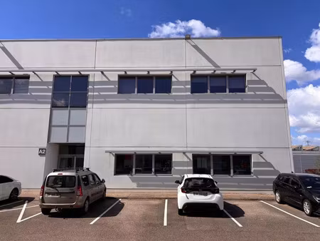 location bureau 1 pièce 636 m² à saint-priest (69800)