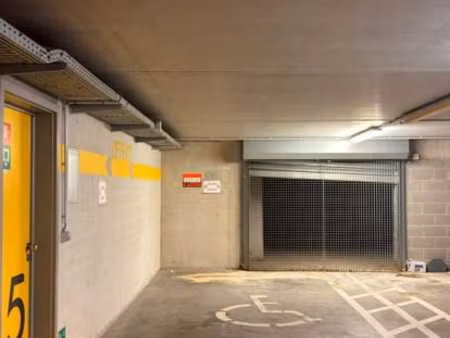 emplacement parking sécurisé à louer à evere