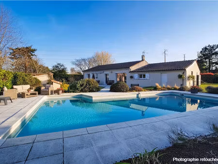 a vendre - maison 4 chambres - terrain de 1750 m² - piscine - fontenilles