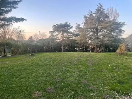 terrain dans le centre de venerque