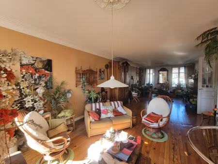 vente appartement 6 pièces 136 m² à pau (64000)  249 000 €