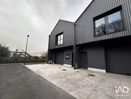 location commerce 135 m² à brie-comte-robert (77170)