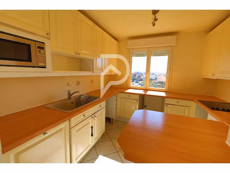 location appartement 4 pièces 81 m² à chatou (78400)