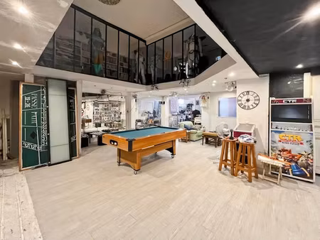 vente loft à la crau (83260)  460 000 €