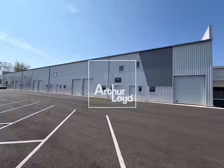 location local d’activités 90m² à 636m²