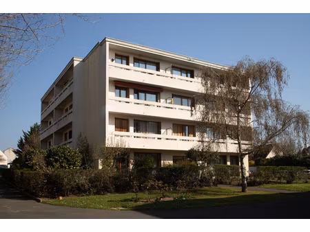 appartement 2 pieces  1 parking  2 caves