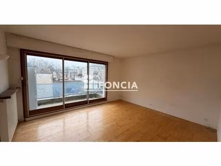 2 pièces à 2 minutes à pied du centre ville