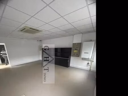 location entrepôt ennery 95300 409m²