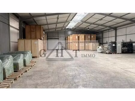 location entrepôt meaux 77100 819m²