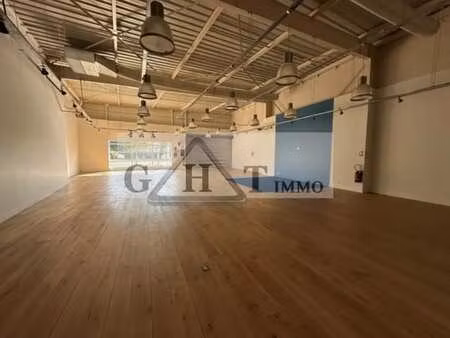 location entrepôt maurepas 78310 409m²