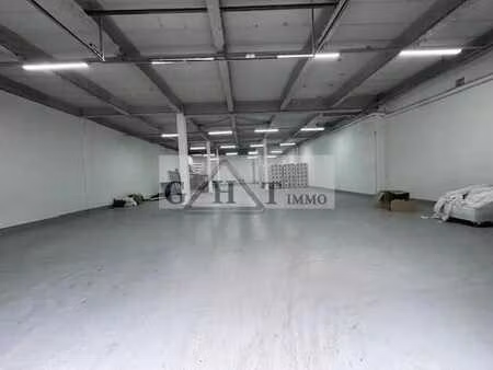 location entrepôt neuilly sur marne 93330 506m²