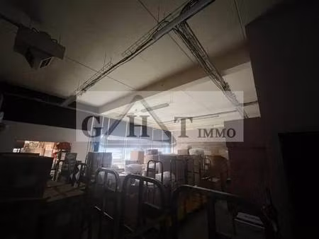 location entrepôt 698 m²
