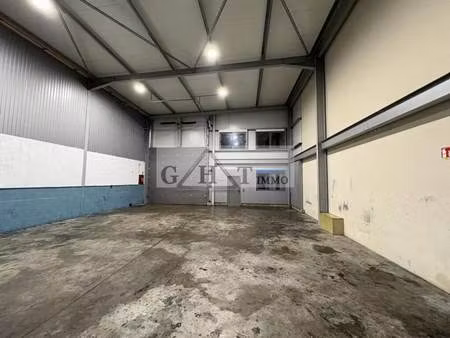 location entrepôt 270 m²