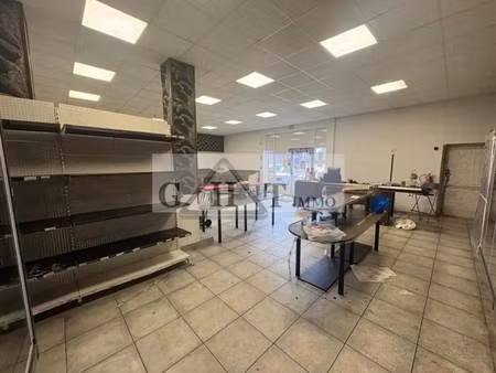 location entrepôt 220 m²