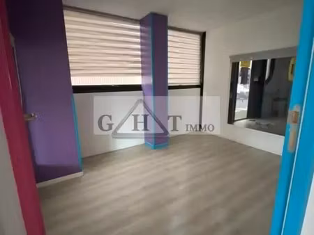 location entrepôt 120 m²