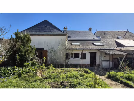 maison beau potentiel bourg saint georges du bois