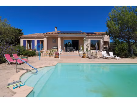 villa 7pièce(s) 4chambre(s) 195 m² uzès (30700)