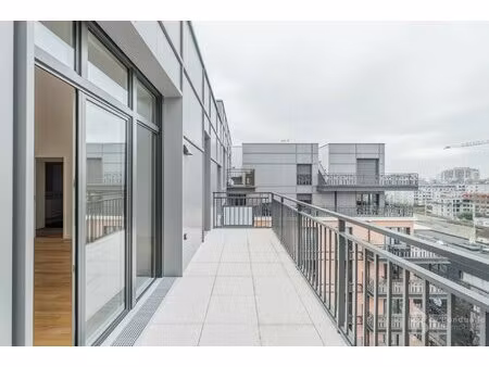 a louer vide - beau 4 pieces de 96 m2 - appartement neuf - 7eme etage - terrasse - parking