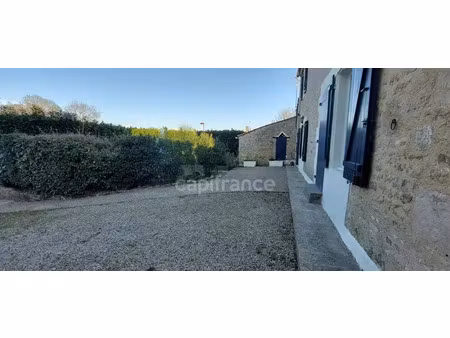 vente maison à curzon (85540) : à vendre / 107m² curzon