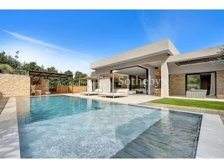 maison de luxe à louer à aix-en-provence : 13 000 €/mois | 350m²