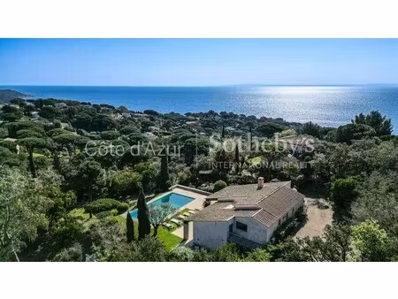 maison de luxe avec vue sur mer à vendre à ramatuelle : 4 400 000 € | 174m²