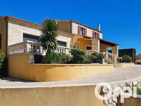 maison à vendre avec jardin  garage et piscine