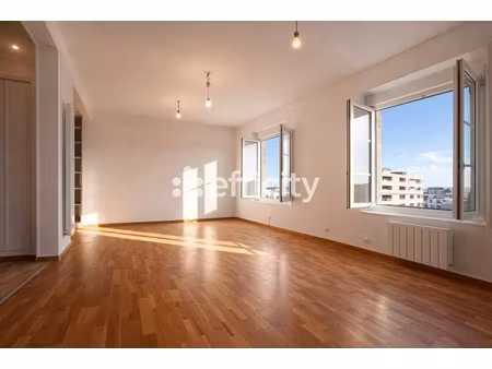 appartement 5 pièces - 99 m²