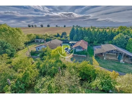 maison 3 pièces - 140 m²