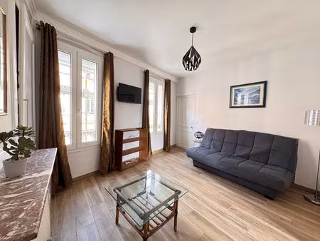 saint vincent - deux pieces meuble dans rue calme
