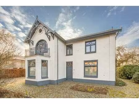 charmante woning op perceel van 1.300 m².