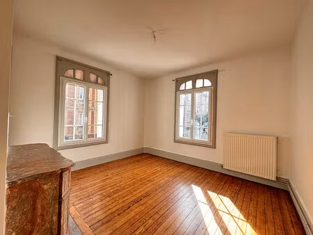 a louer - f3 - danton