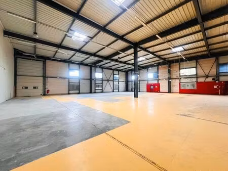 location local d’activités villepreux 78450 196m² à 858m²