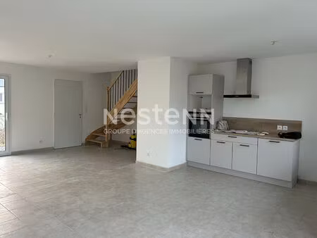 maison neuve avec 5 chambres  idéalement située à la suze sur sarthe