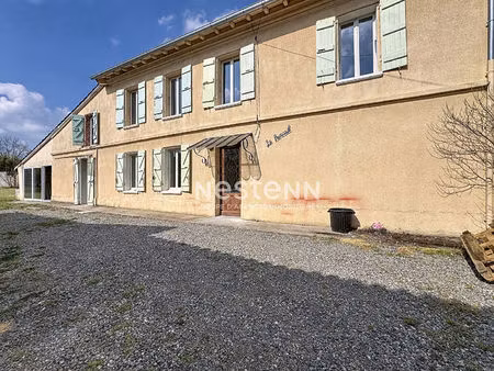 a vendre - lherm - maison de ville rénovée t4 d'environ 122.9m² avec dépendance