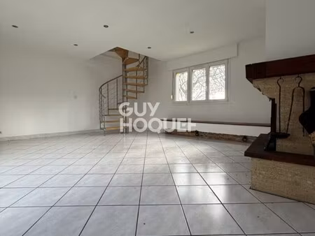 wargnies - longère d'environ 160m² avec jardin  garage et dépendances