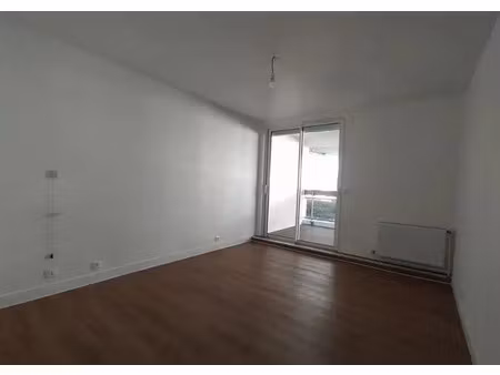 location appartement 2 pièces à bordeaux (33000) : à louer 2 pièces / 56m² bordeaux