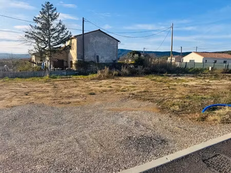 vente terrain 500 m² à pourrières (83910)  205 000 €
