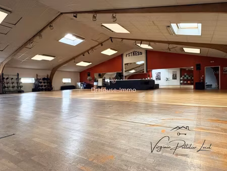 vente locaux professionnels 16 pièces 1990 m² à fontenay-le-comte (85200)  471 000 €
