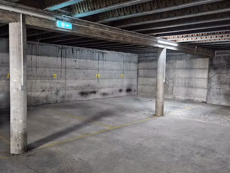 parking / box saint ouen sur seine