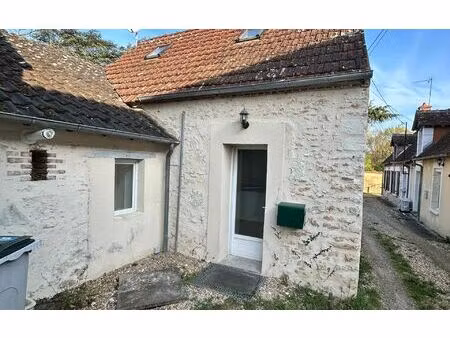 location maison  m² t-2 à chabris  470 €