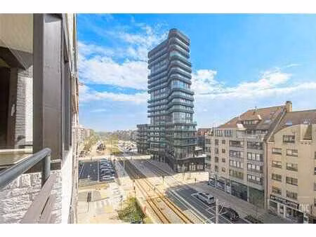 appartement duplex rénové vintage près de la digue à heist