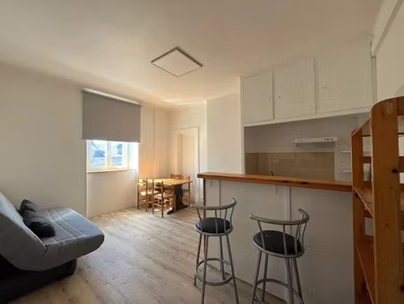 location meublée appartement 1 pièce 25 m² à tarbes (65000)  333 €
