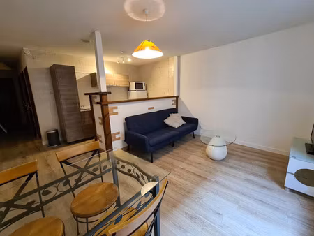 location appartement 2 pièces 39 m² à agen (47000)  450 €