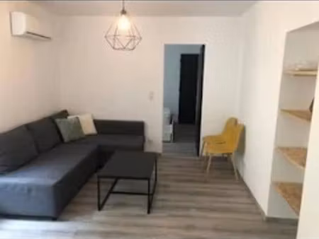 location meublée appartement 2 pièces 42 m² à moulins (03000)  490 €